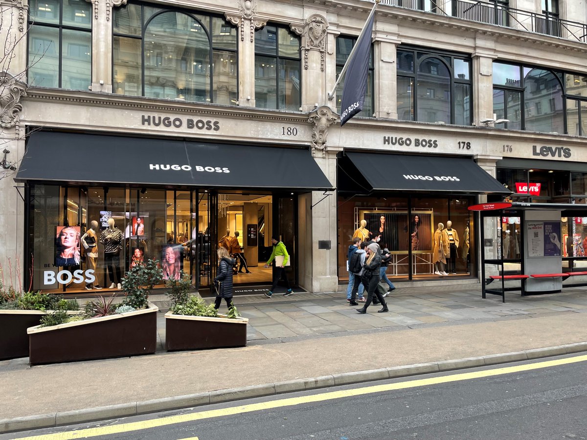 Hugo Boss signage all complete 👍 #Signage #Hugo #Boss #Hugoboss #RegentStreet #Fashion #London