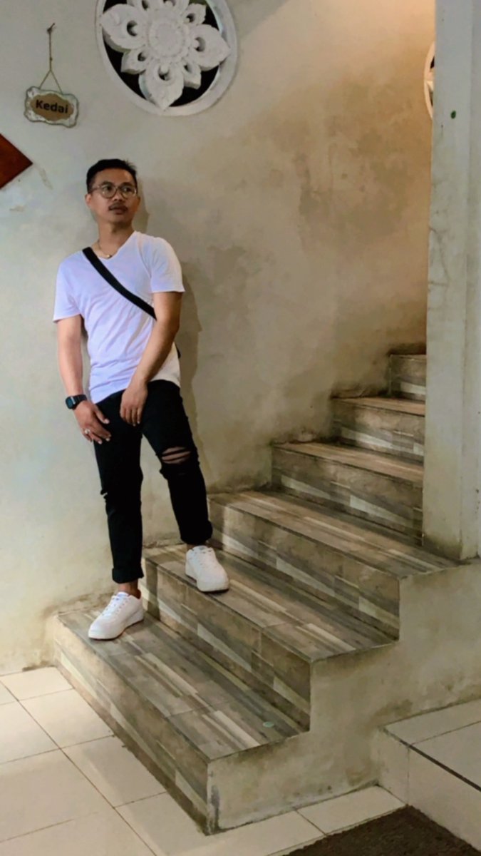 Lagi gak bisa mikir 💨