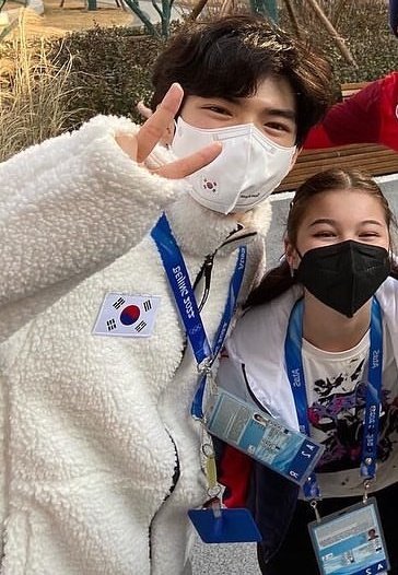 Stsquence's tweet photo. 개취로 이번 국대 지급품 중에 후리스가 젤 귀엽다고 생각합니다👀🤍 https://t.co/hUDXW6wiz0