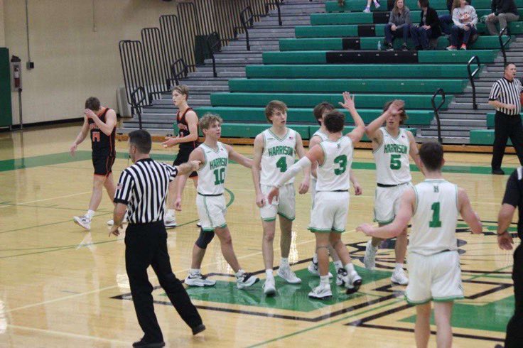 demcatsdoe's tweet photo. Tomorrow, senior night🥲🥲
SHOW UP🙏🏻🙏🏻
USA theme🇺🇸🇺🇸🇺🇸
Support your seniors..🏀🏀 https://t.co/LEch70OEbc