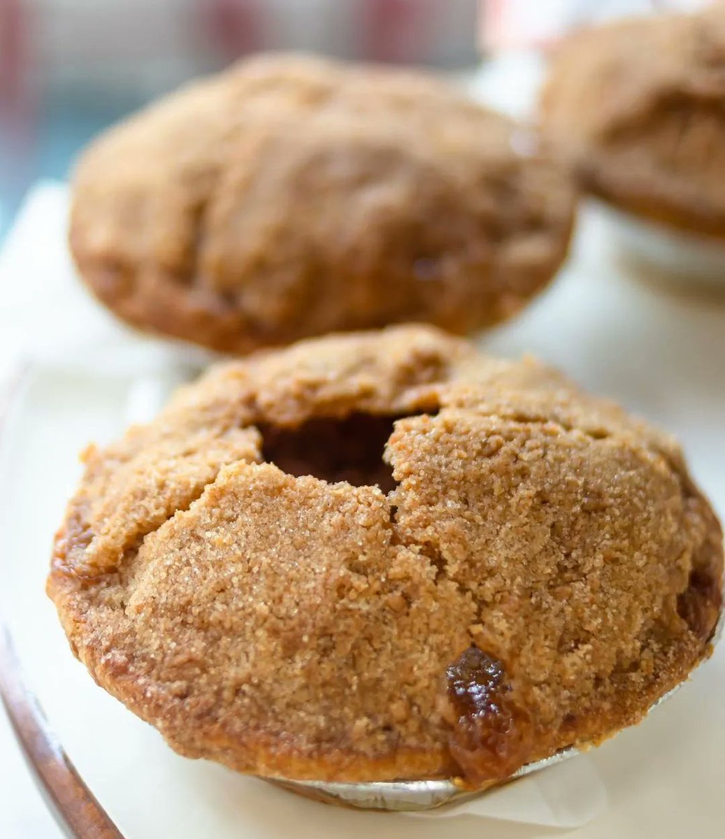Crave Pie Studio tweet media
