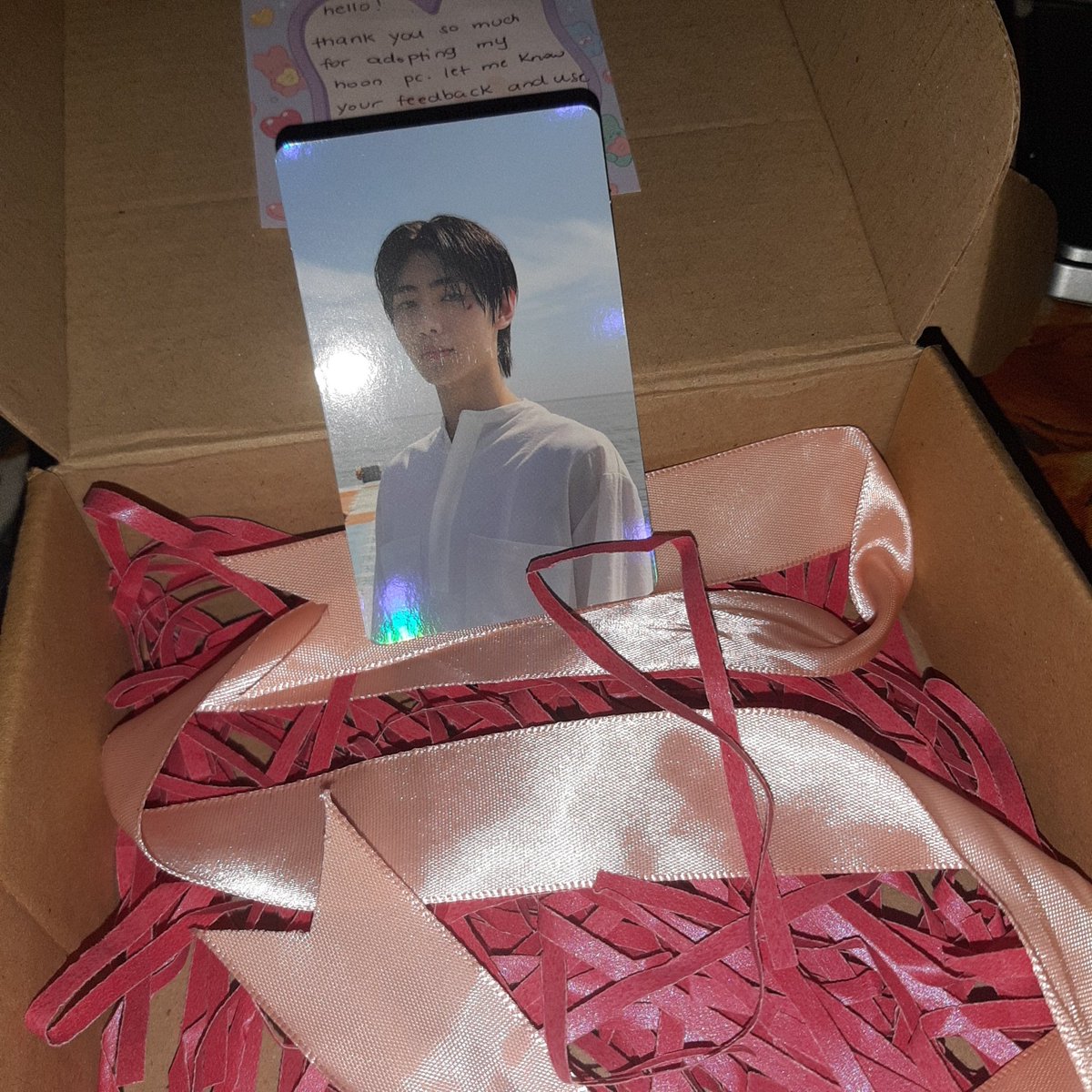 enflyingpen's tweet photo. - #havencartz #cloudzty

My Sunghoon ody holo finally came home today thank you @mincloudz he came home safely. And also thank you for the freebies (i already ate it before opening the photocard itself. Until our next transanction. I really love the packaging 🤭 https://t.co/bgm2e7JY2T