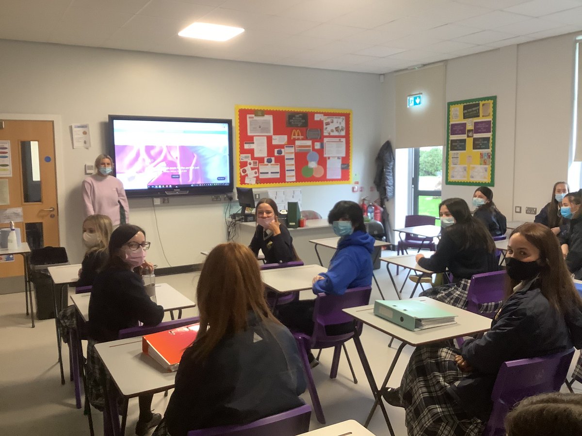 OLSBUSINESS's tweet photo. Many thanks to our past pupil Ellen who delivered a very informative talk about her new business venture @ by.eln
We wish Ellen every success and we look forward to watching her business grow from strength to strength #sustainablestreetwear #Youngentrepreneur https://t.co/hTzclXum0v