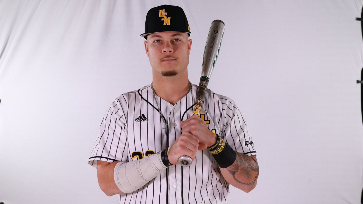 SouthernMissBSB's tweet photo. Meet the 2022 Golden Eagles -
This @ConferenceUSA and @abca1945 all-region 1st team pick at DH last year, @Cfisch_11 batted .304 with 7 HR and 37 RBI in 53 starts.
Charlie, from Edina, Minn., will see time again at DH and possibly in the outfield.
#EverythingMatters | #SMTTT https://t.co/8Ae6wcTX0B