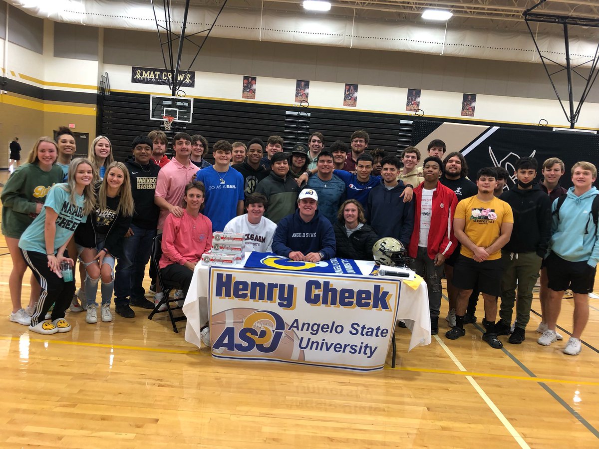 matbaseball2's tweet photo. Congrats to @Henrycheek79 on signing to play football at Angelo St. Proud of you!!! https://t.co/tV8SLA3dzO