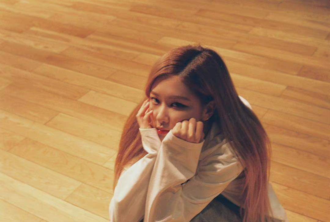 I LOVE YOU 
HAPPY HALF FIFTY ROSÉ 
#OurRockstarROSÉDay 
#봄의시작_채영아_생일축하해