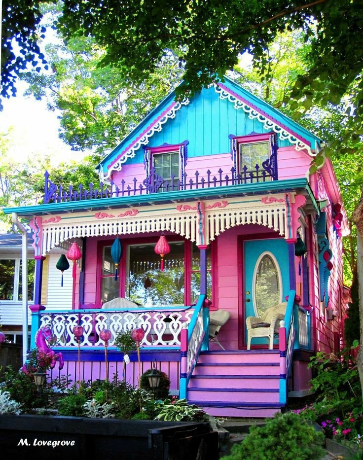 Красивые розовые дома. Розовый дом. Розовый домик. Красивый розовый дом. Красивые розовые домики.