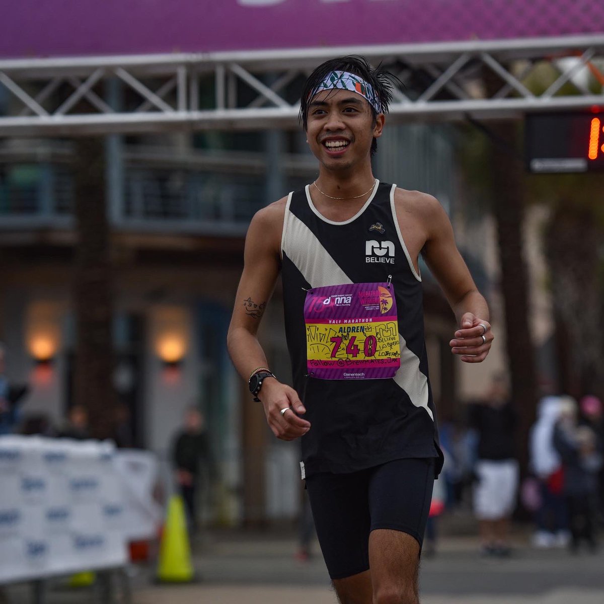 262withDonna's tweet photo. A little #TBT from Sunday. So many incredible moments. Share your favorites with us in the comments. #runDONNA #DONNATogether 📷: Anthony, @904Fitness https://t.co/hF9G6DHIap