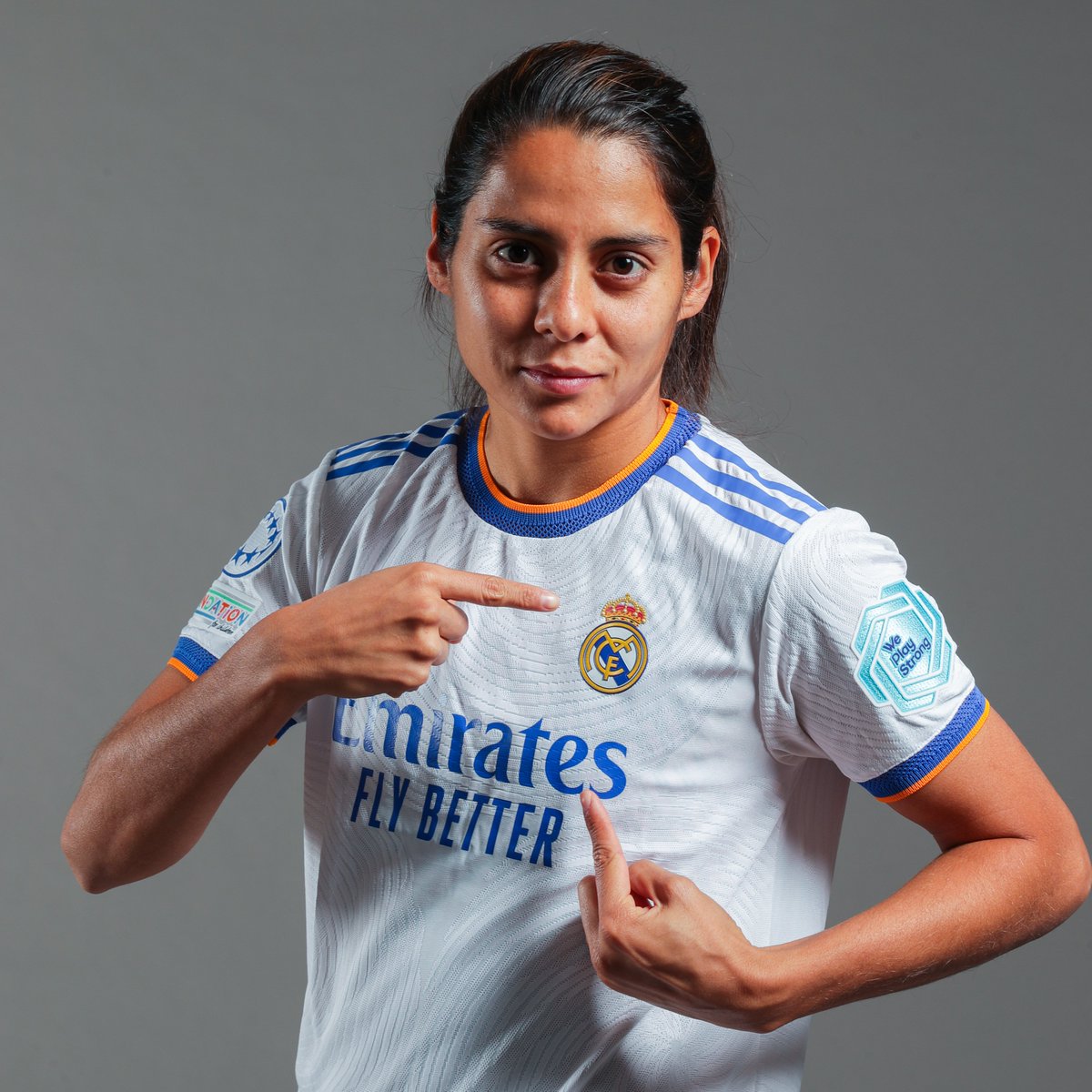 UWCL's tweet photo. 🎁 Happy birthday, @KentiRobles 🎁 

#UWCL | #HBD | @realmadridfem https://t.co/31r19At3V3