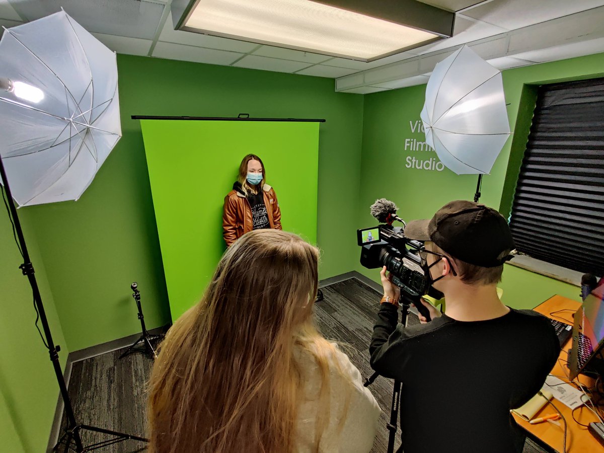 Giving Dr. Loudermilk's class a demo of the Video Studio so they can record and edit their monologues!