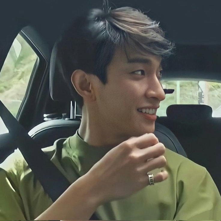 PURPLELLI's tweet image. pov: a gente tá de namorico