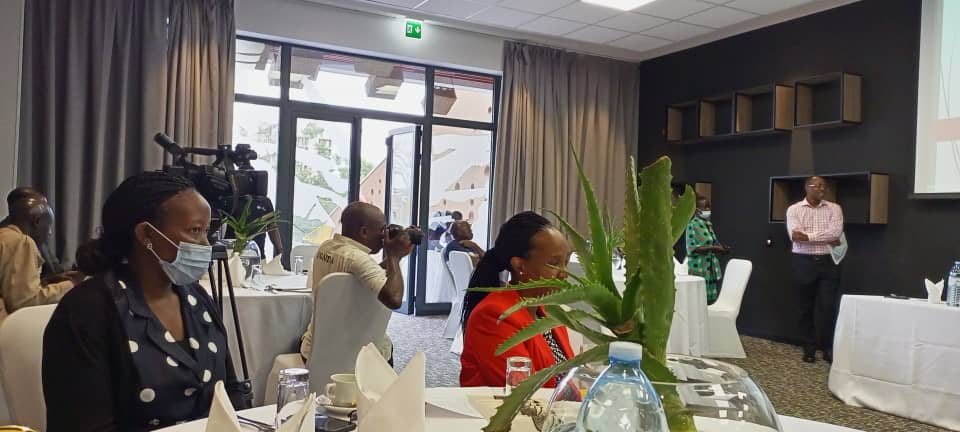 CNamulindwa's tweet photo. Happening now: @UgandaCancerIns hosts dinner for it's Research Ethics Committee.
#ResearchIsOurResource
#CancerIsCurable https://t.co/rgBB6WcGuq