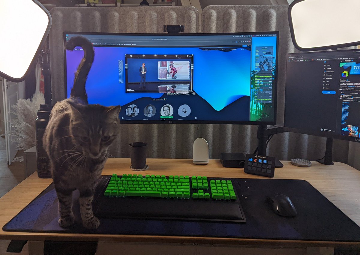 Time for <a href="/Dynatrace/">Dynatrace</a> #perform2022 
Bonus 🐈 as requested ;)

Looking forward to the next the in-person event, hopefully next year!