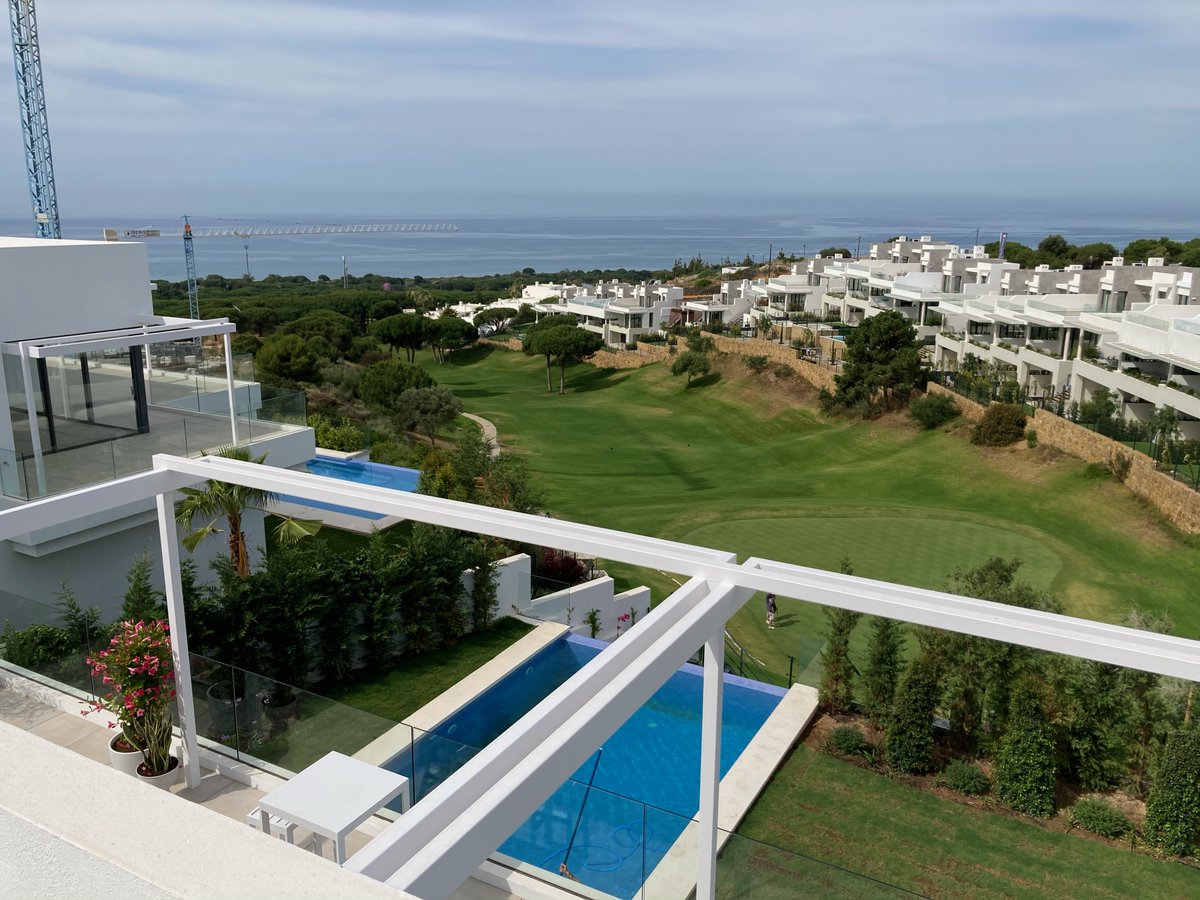 Así ha quedado uno de nuestros últimos proyectos realizados en Marbella. Se trata de 4 viviendas exclusivas con unas vistas inmejorables.