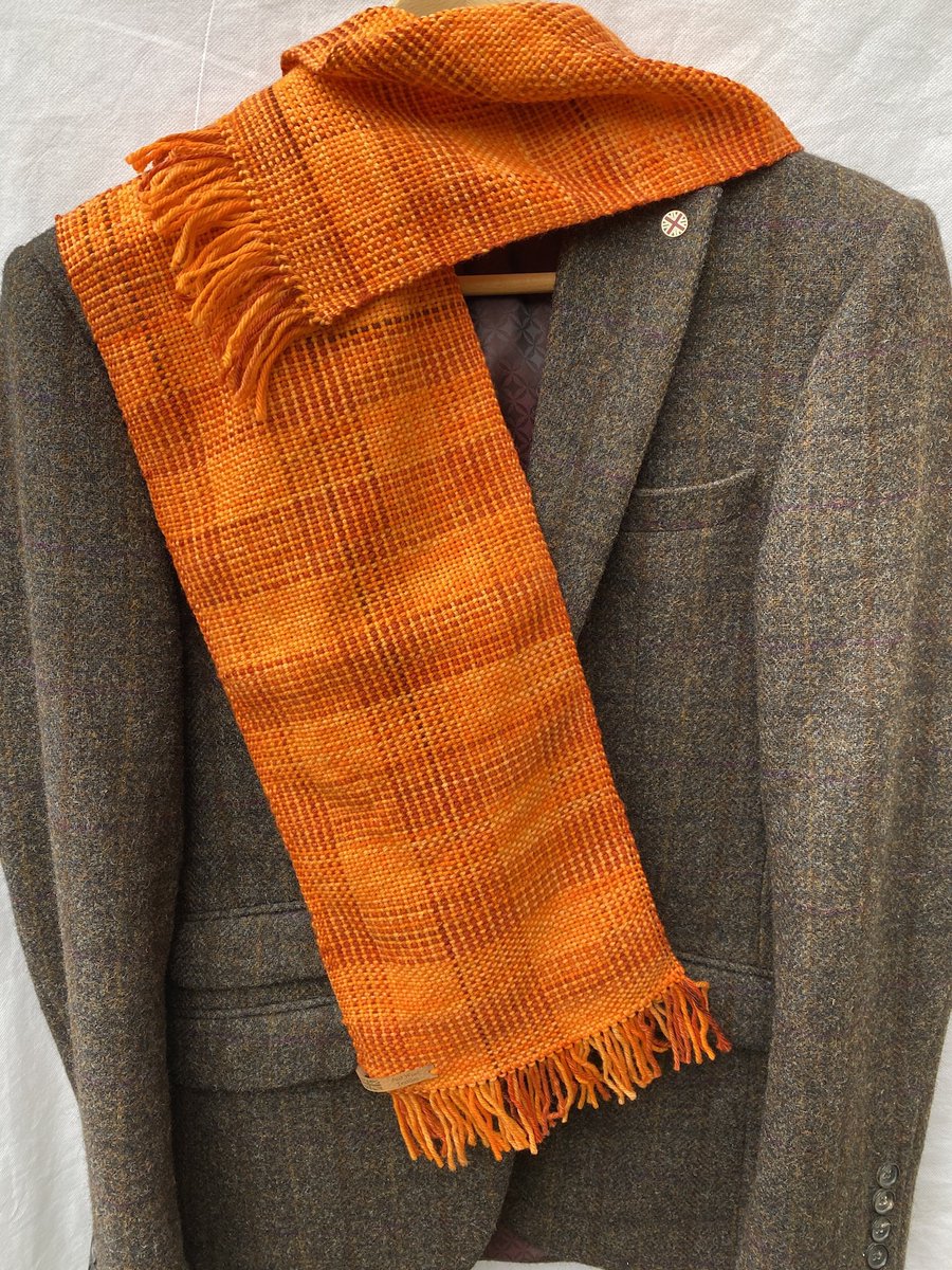 Justtextiles's tweet photo. Rich, hand-dyed shades of Falklands merino or UK Alpaca, handwoven that provide breathable warmth.
Wrapped and boxed to be a lovely gift, even to yourself.
https://t.co/ZAgRzU97Ke
#britishwool #artisanmade #handmadeuk #traditonalcraft https://t.co/IekZ6Jr6HD