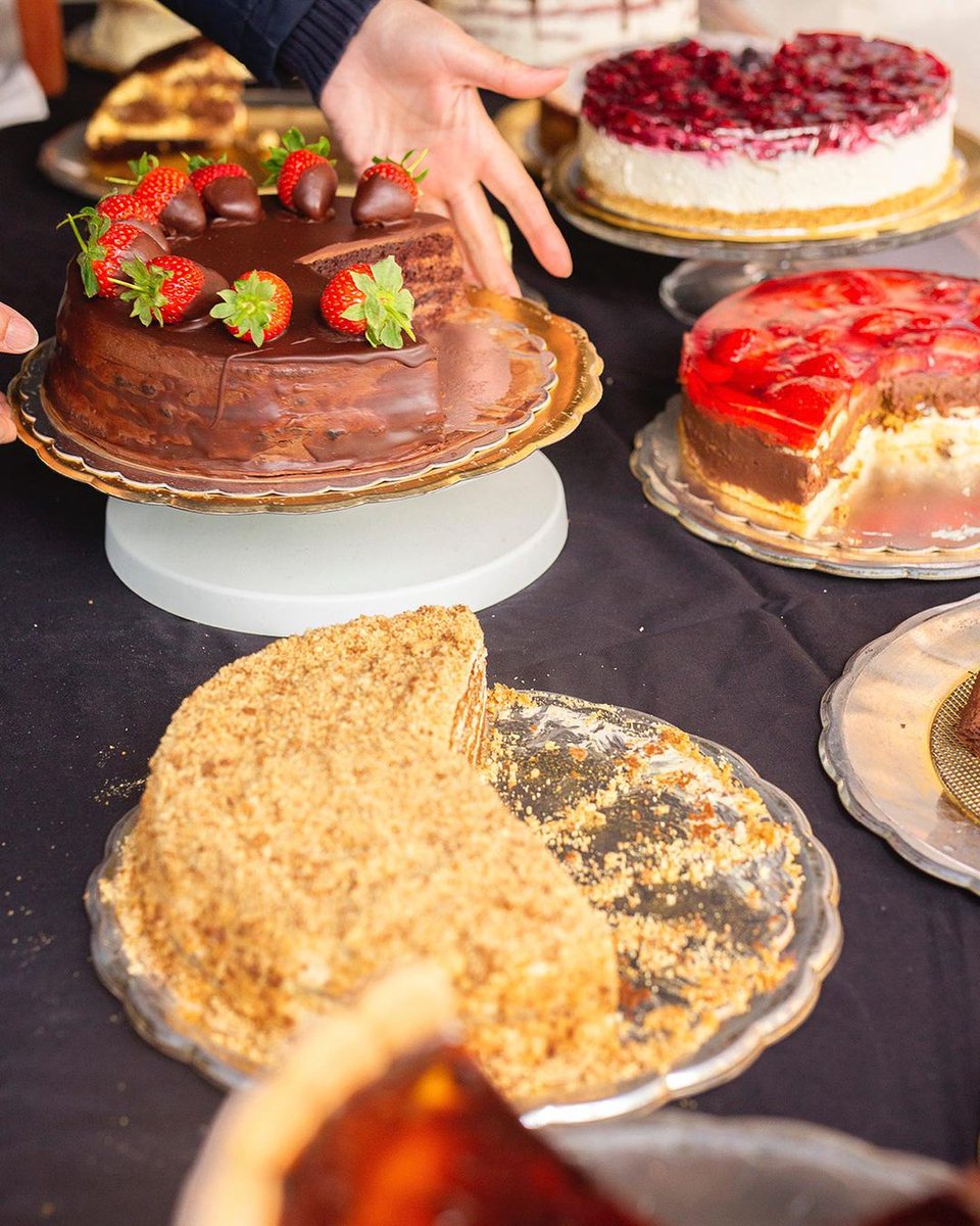 LONDON CITY ISLAND's epic Street Food Market this BACK, Friday 11 Feb, in partnership with <a href="/aceevents_ltd/">Ace Events Ltd</a> 

Tasty snacks &amp; delicious world cuisine + why not get a #Valentine treat

See you from 3pm - 9pm | Hopewell Square 

More details on their instagram: instagram.com/londoncityisla…