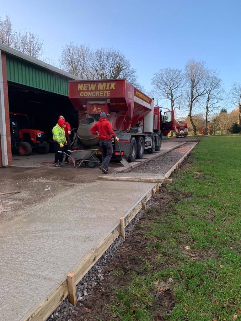 HMGCCourse's tweet photo. The concrete for the Astro turf area on the practice area and the extension outside the sheds has been laid today https://t.co/ZemJrmwqQr