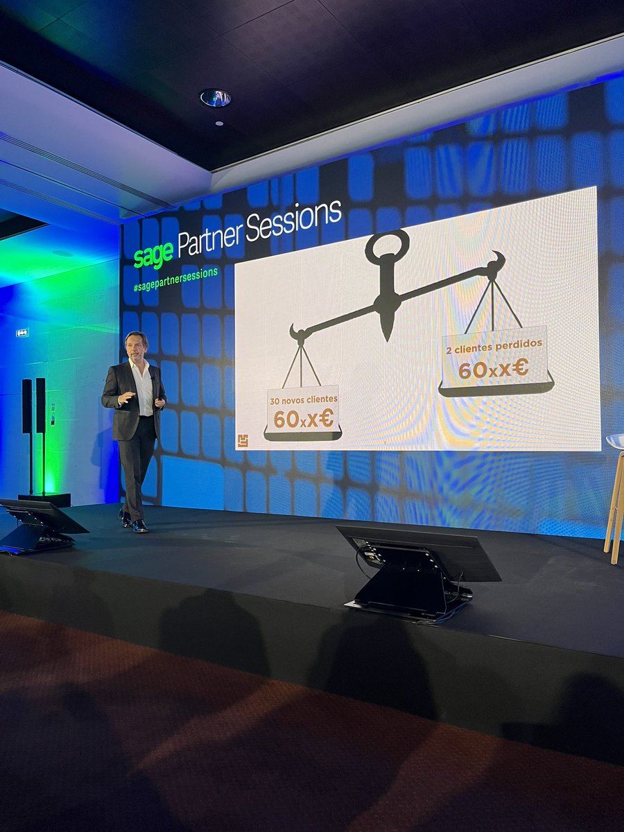 Josepmraventos's tweet photo. Gathering NCA in our #SagePartnerSessions in Porto @sageportugal @SagePartners sharing lessons from @MiguelFCoach https://t.co/q3YjGpXjIf