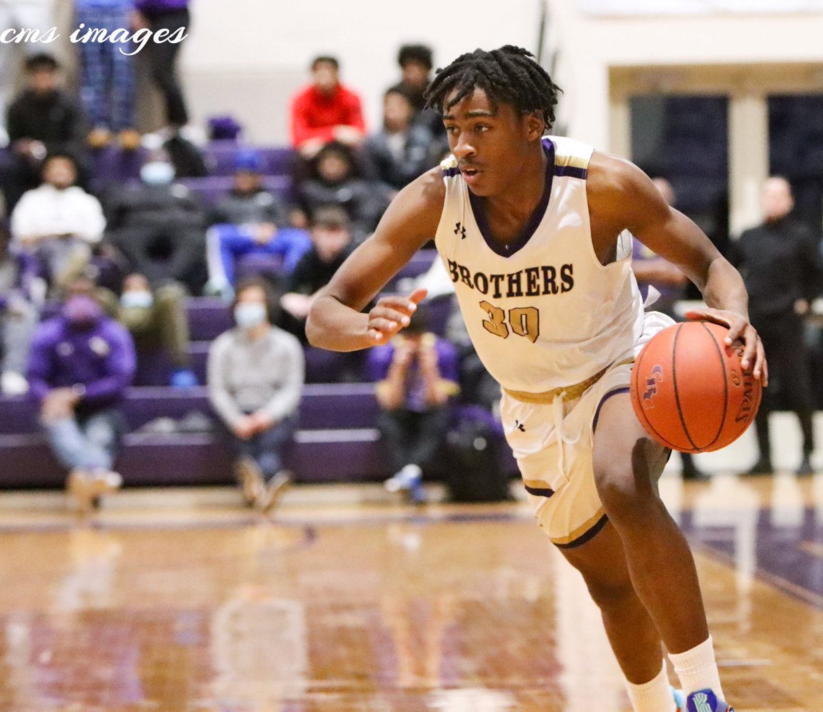 ChrisSchmitz168's tweet photo. “Yessir…….Nassir”
Cadet sophomore guard, Nassir Binion (30) breaks the Vianney press in second-half action of their MCC match up on February 9, 2022 at CBC! @CBCHS_Hoops @cbccadets @CBCHighSchool @CBCSLC @RL_Hoops @STLhssports @stlprepsports1 #MCC2022 #stlprephoops🏀 #cmsimages https://t.co/GgsS8GU0nn