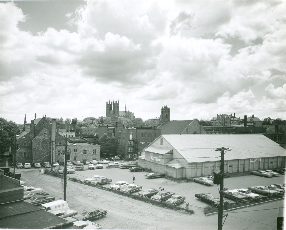 guelphmuseums's tweet image. Hammer, hogged stone, shot rock, &amp;amp; biter are just a few of many unique terms used in curling 🥌 #Guelph's curling history is long and vibrant. Founded in 1838 the @GuelphCurling Club is Ontario’s second oldest curling club. 

View Curling artifacts: ow.ly/21Ua50HRLBS
#TBT