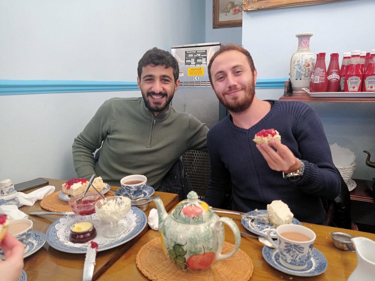 ELCBrighton's tweet photo. Yesterday we sampled the delights of an English cream tea... scones, cream, jam, tea. But what is the correct way to eat them? Jam first? Cream first?
#elcbrighton #elcschools #elcfamily #mockturtle #brilliantbrighton https://t.co/7aYiRgbZd8