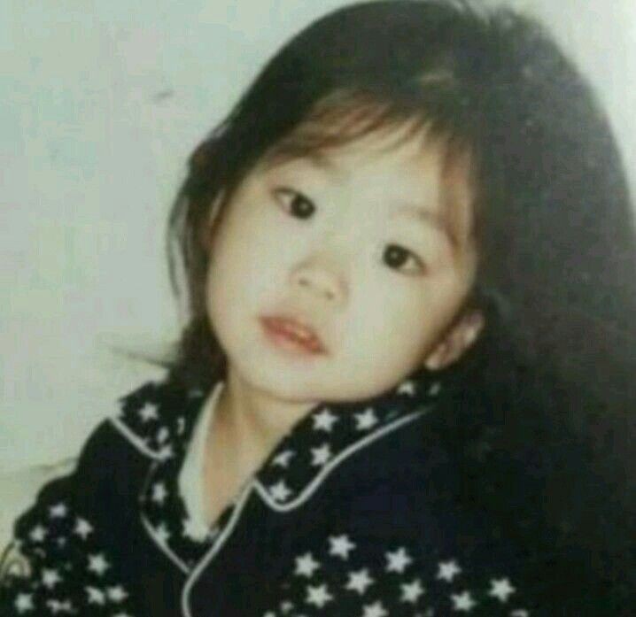 CamiBlink08's tweet photo. Ya no crezcas más por favor</3
#OurRockstarROSEDay 
#봄의시작_채영아_생일축하해 https://t.co/aQjFPY39CW