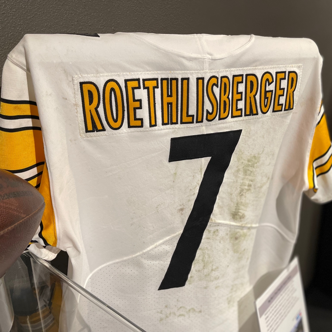 New to arrive in Canton:  The game-worn jersey of <a href="/_BigBen7/">BigBen7.com</a> used during his final regular-season game (Week 18 of the 2021 season).

More ➡️ bit.ly/HOFBenRJersey21

<a href="/steelers/">Pittsburgh Steelers</a> | #HereWeGo