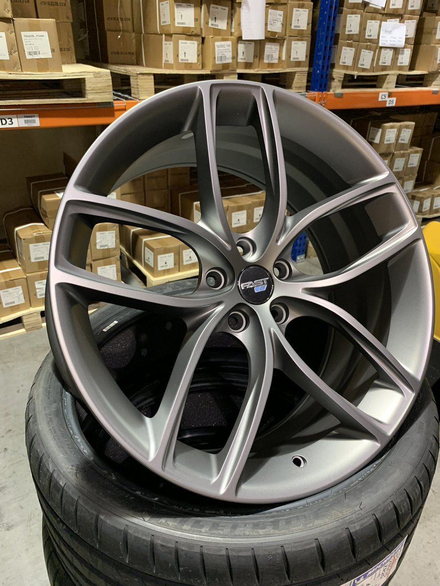 aftermarket_ev's tweet photo. The day has come..
All new Space Grey Forged EV04 wheels getting installed onto our Model 3!
Installed photos coming soon!!
#FullyForged #EV04
https://t.co/rs507Y2PGJ https://t.co/EkbTqDVbya