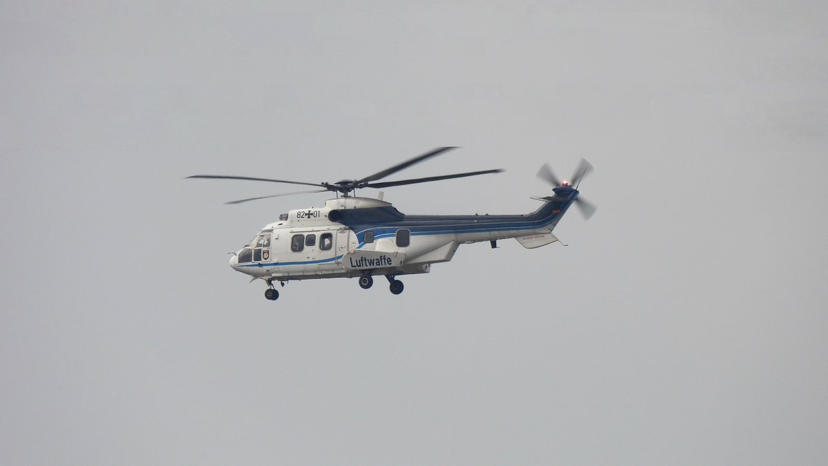 EHEH_Spotter's tweet photo. 🇩🇪German Air Force Eurocopter Cougar 82+01 as flight #GAF828 Approach runway21 @ EHEH
#nlspot https://t.co/ELSJUbW4aj