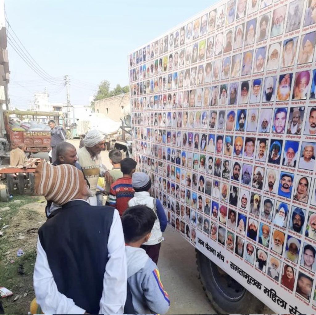 ChethanShukla's tweet image. #भाजपा_जा_रही_है
Befor you press Button to vote for BJ_P remember this pic below and remember 700+ Farmers died because of this govt&apos;s egotism and incompetency 

You will not get a second chance to vote so vote wisely 

#भाजपा_जा_रही_है