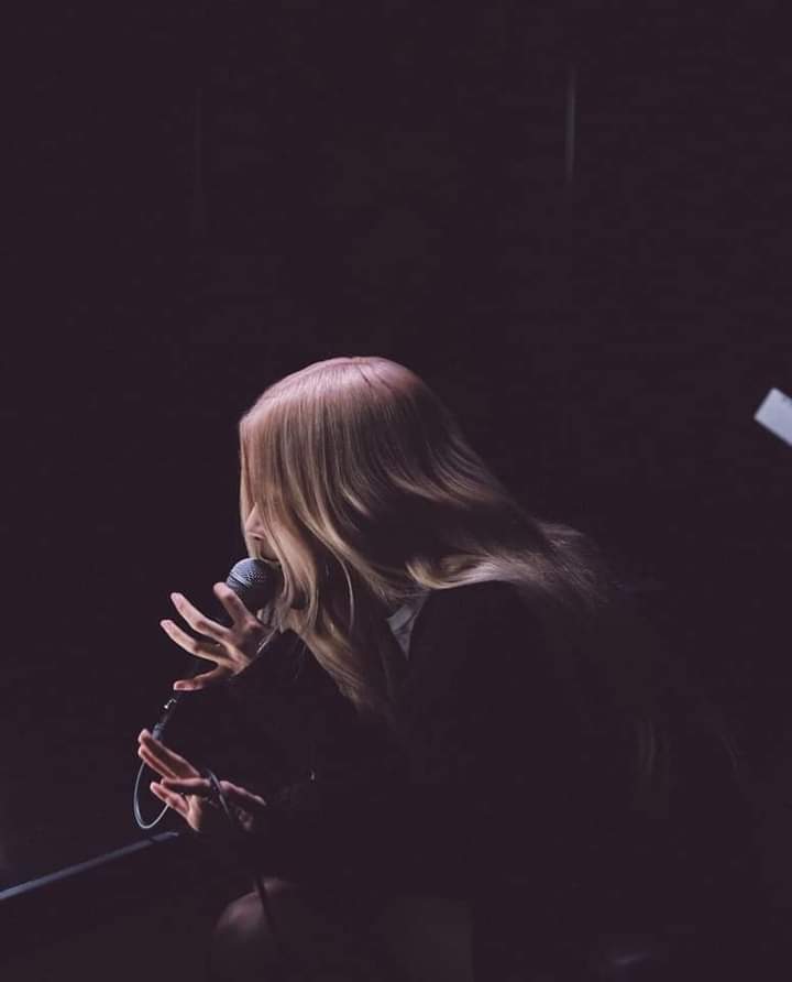 Happy Rosé Day 🎊

HAPPY HALF FIFTY ROSÉ
#OurRockstarROSÉDay
#봄의시작_채영아_생일축하해
#로제 #ROSÉ