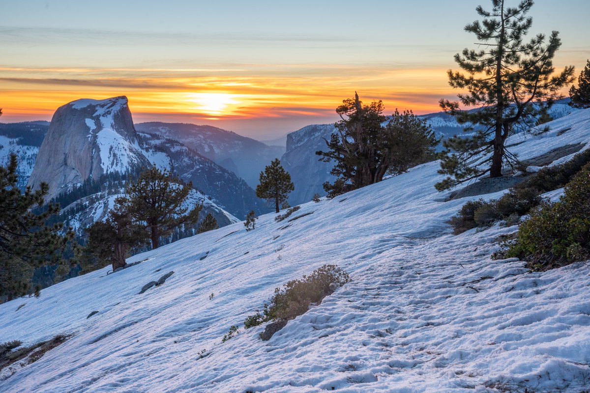 TenDigitGrid's tweet photo. Over 22 miles of #backpacking with 7k feet of elevation gain in 3 days 2 nights @YosemiteNPS . Winter route to #cloudsRest !

Check out more pictures and read the full story here: https://t.co/rhVzXXlNNH

#optOutside #trailGuide #winter #snow https://t.co/NdXU1CBmt2
