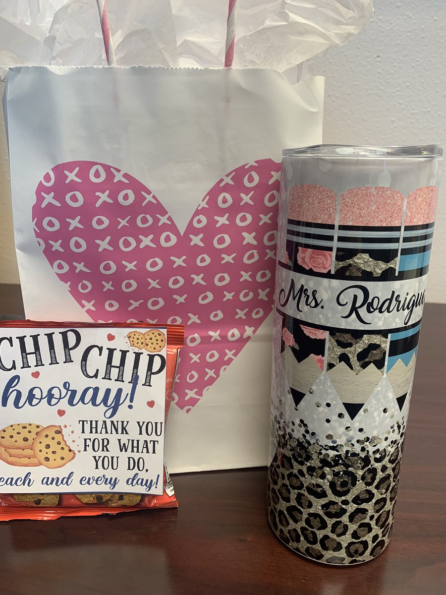 RRodriguez_MEd's tweet photo. We feel the love and appreciation!! Thank you 1st grade for making us feel so special this week!! ❤️☕️🍪 #LSSSCA1 @ASCAtweets #TeamSISD #TogetherWeAre1 @ABustamante_CJE https://t.co/vS5jxj4WcI