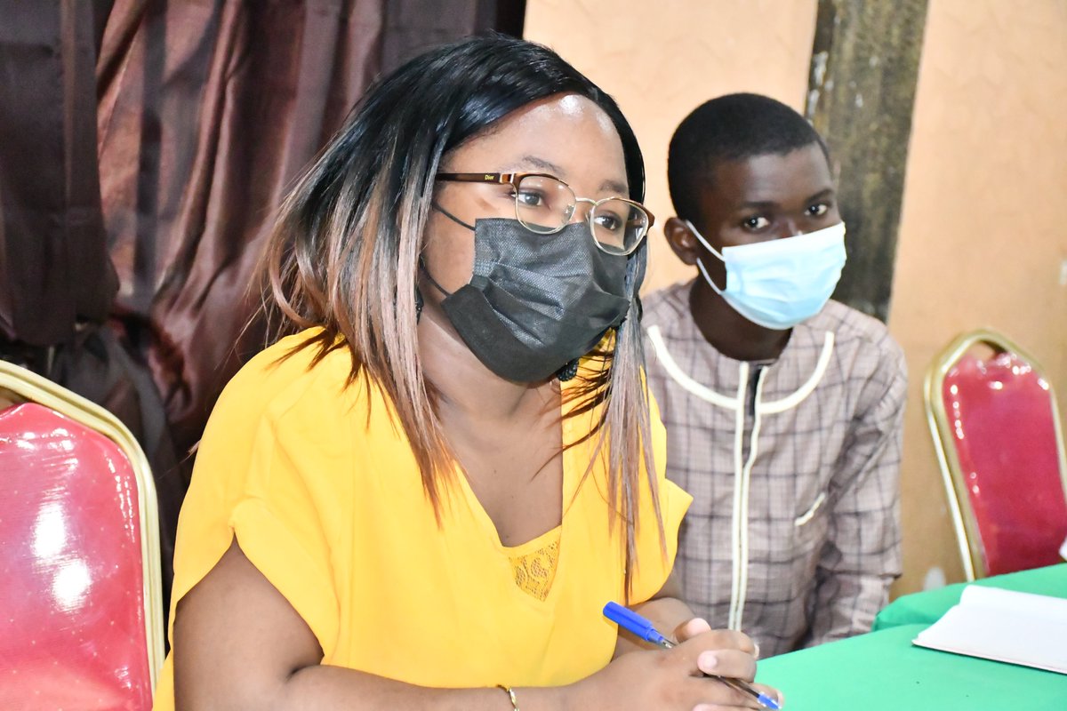 PlanIntlBenin's tweet photo. Atelier de contractualisation avec 15 organisations de jeunes pour financer leurs projets pour le compte de l'année fiscale 2022 afin d'accroître notre impact et capacité d'influence au sein des organisations de jeunes. https://t.co/q3QfV4dWjs