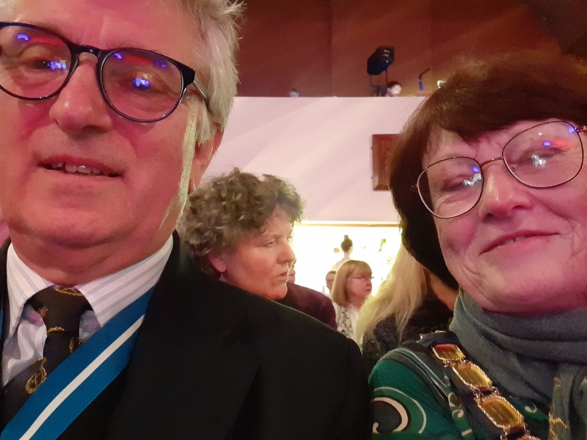 I attended this Crewkerne Civic event as guest of the Mayor Cllr Kathy Head. It was a wonderful production of the Nutcracker pantomime with lots of audience participation... oh no there wasn’t…....😁