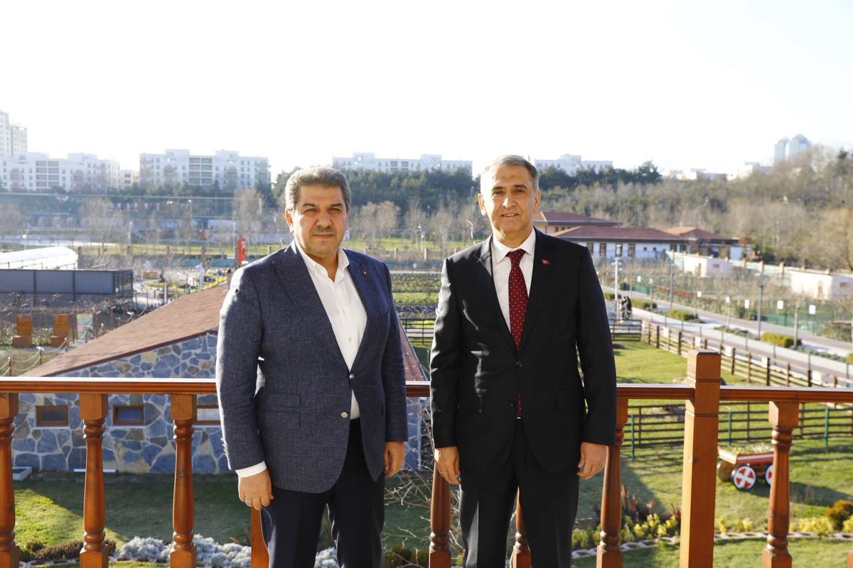 Mehmet Tevfik Göksu (@mt_goksu) on Twitter photo Adıyaman Valimiz <a href="/mahmutcuhadar4/">Mahmut Çuhadar</a>’ı Esenlerimizde misafir ederek, 15 Temmuz Millet Bahçemizle ve ilçemizdeki kentsel dönüşüm çalışmalarımızla ilgili geldiğimiz noktalar hakkında bilgiler verdik. Sayın Valimize bu güzel ziyaretleri için teşekkür ediyorum. Adıyaman Valimiz <a href="/mahmutcuhadar4/">Mahmut Çuhadar</a>’ı Esenlerimizde misafir ederek, 15 Temmuz Millet Bahçemizle ve ilçemizdeki kentsel dönüşüm çalışmalarımızla ilgili geldiğimiz noktalar hakkında bilgiler verdik. Sayın Valimize bu güzel ziyaretleri için teşekkür ediyorum.