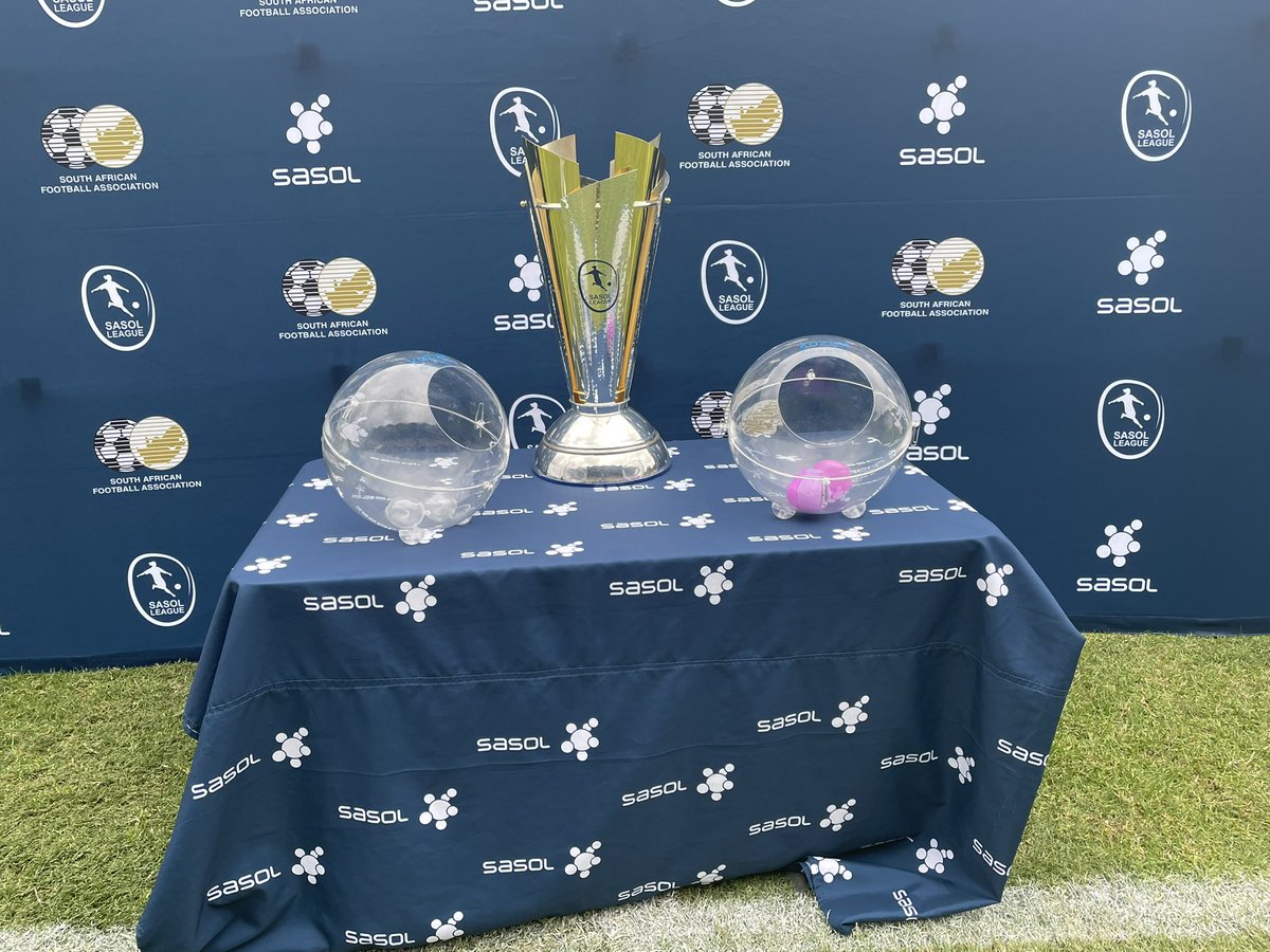 BusisiweMokwena's tweet photo. #SasolLeagueNationalChamps semi final draw

Lindelani Ladies (KZN) 🆚 City Lads (11am)

@CroesusLadiesFC 🆚 @VascoDaGamaSA 

#womensfootball #sasolleague https://t.co/lLvRl27PCV
