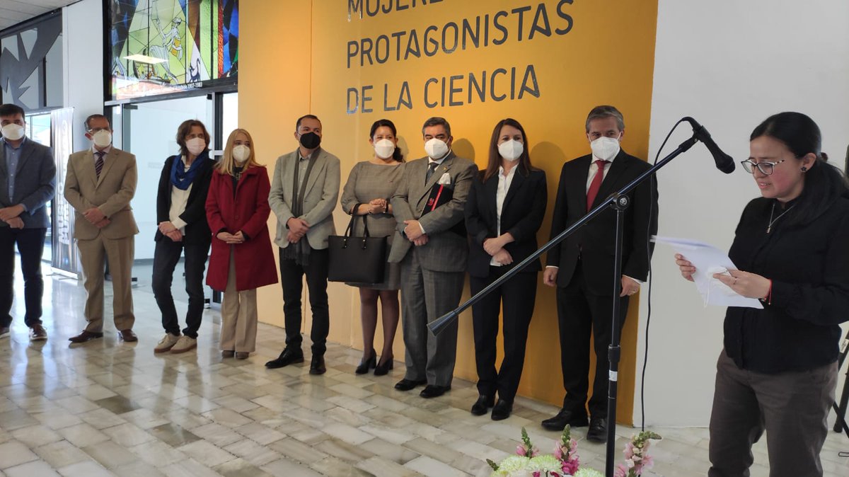 udecuenca's tweet photo. #EventosUCuenca | "Mujeres protagonistas de la #Ciencia", la muestra itinerante se inauguró hoy, una iniciativa de los nodos #REMCI de las IES: #UCuenca, @UCatolicaCuenca, @uazuay y @upsalesiana; para conmemorar el Día Internacional de la Mujer y la Niña en la Ciencia. https://t.co/S57fzVxAr0