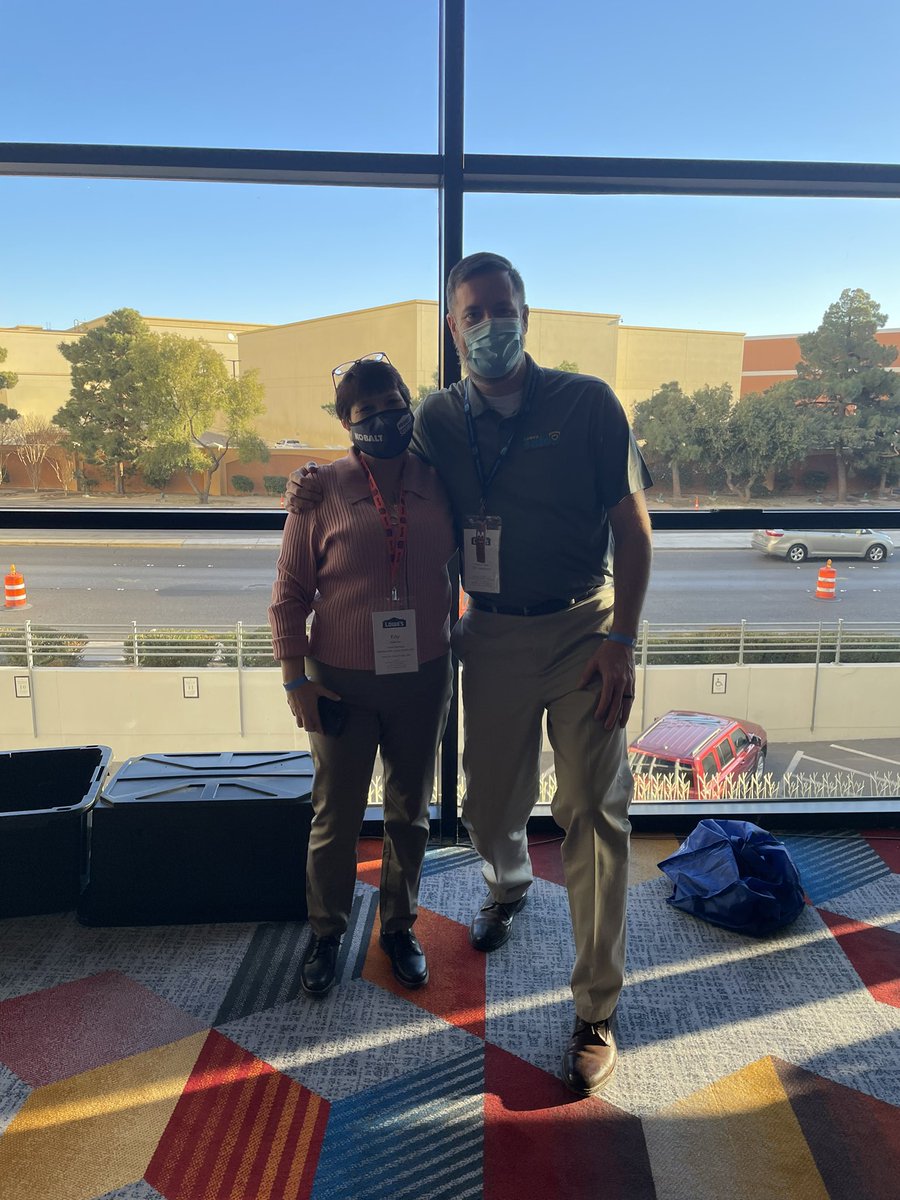 365 days Incident Free @ Lowes Outlet Medford ma! Thanks Hank!! #LowesSMM <a href="/Bracken73P/">KevinPBracken73</a> @SanjaPHopper <a href="/Chris_R_AHRBP/">Christopher Raposa</a>