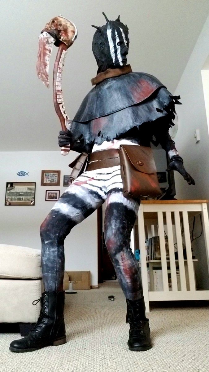 SlugLawd's tweet photo. Bing bong! 🔔

Just finished this fella up today in time for Anime Milwaukee!

#wraithdbd #DeadbyDaylight #deadbydaylightcosplay @DeadByBHVR https://t.co/K1RPcgac1I