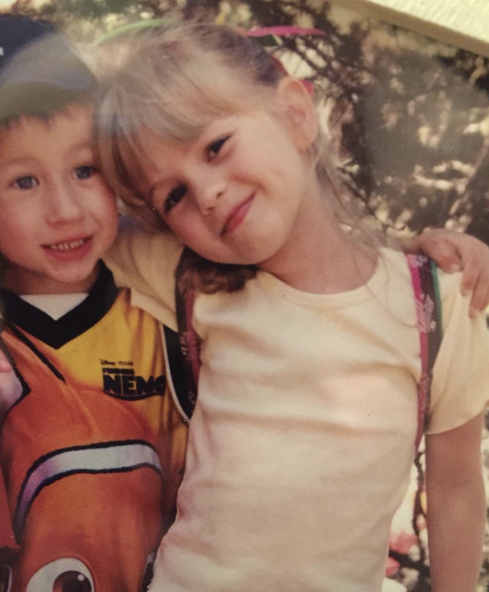 thinkerwelch's tweet photo. #11dayswitholivia <3

day 10: favorite fetus pic. 

LAST DAY!! happy bday babyy https://t.co/vneW53rLea