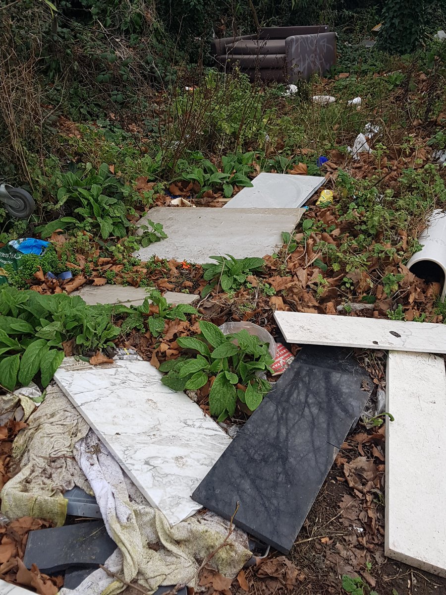 @Merton_Council @VeoliaUK @cllrallison @PaulKohler #muckymerton Waterside Way and Mead Path, Wandle ward. Flytips reported 25 Nov SRQ 725602-V0T9M8 etc, reposted 14 Dec on Fix my Street SRQ 732155-W8N0S5. Plus long-accumulating rubbish.