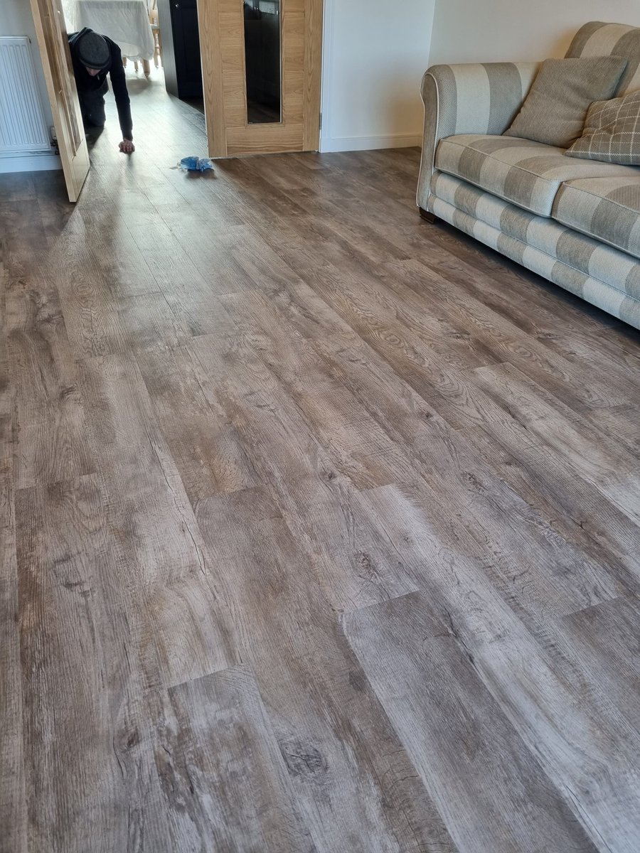 N T CRAIG CARPETS tweet media