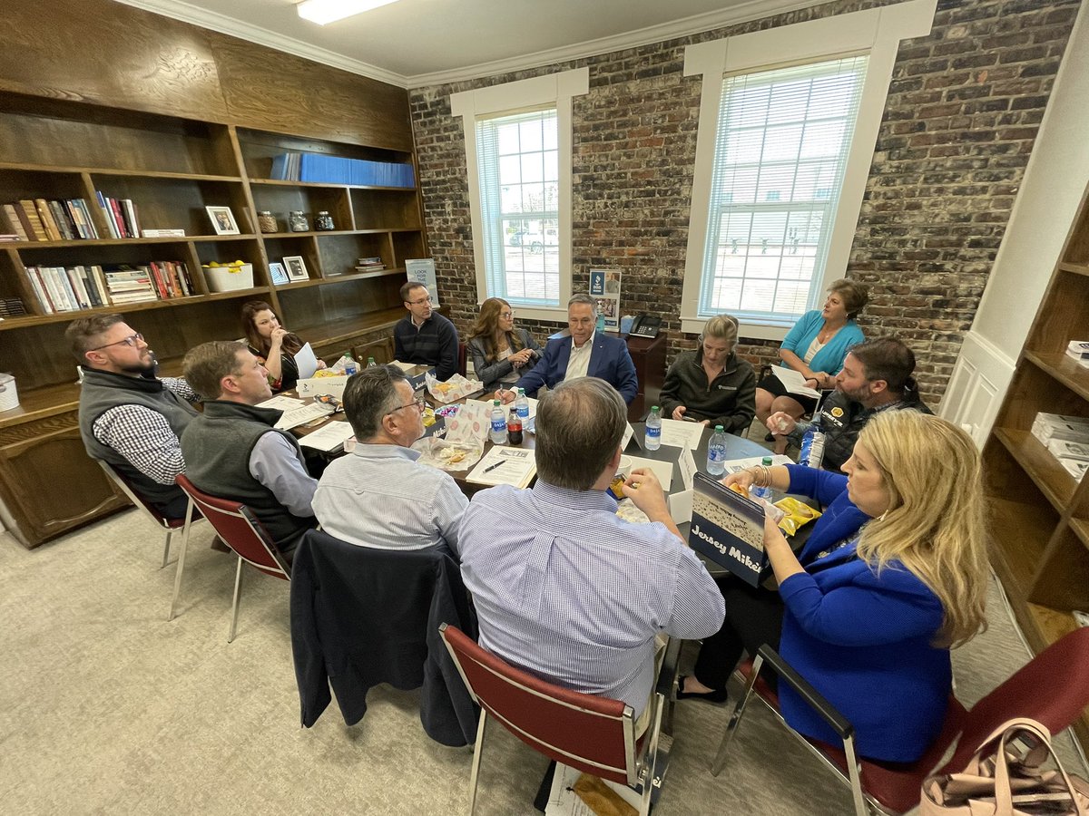BatonRougeBBB's tweet photo. We had a very productive and informative full BBB board meeting today at the office, just missing a few people. Was exciting to show them our new office renovations. https://t.co/ARz5ZcBoUp