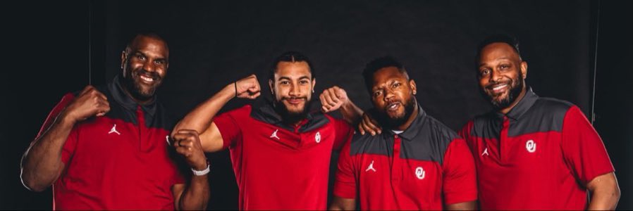 Big shows tonight!!! I’ll be joined Porter &amp; Jennie &amp; 2 of 4 Directors of <a href="/OU_Football/">Oklahoma Football</a> S.O.U.L. Mission. <a href="/OU_WBBall/">Oklahoma Basketball</a>  <a href="/OU_MBBall/">Oklahoma Basketball</a> 

6p: Huddle w/<a href="/calebkkelly/">Caleb King-Kelly</a> &amp; <a href="/CurtisLofton50/">Curtis Lofton</a> 

7p: <a href="/PorterMoser/">Porter Moser</a> &amp; <a href="/SoonersCoachJB/">Jennie Baranczyk</a>

What do you want asked? One will win $50 <a href="/rudysbbq/">Rudy's Bar-B-Q</a> gift card.