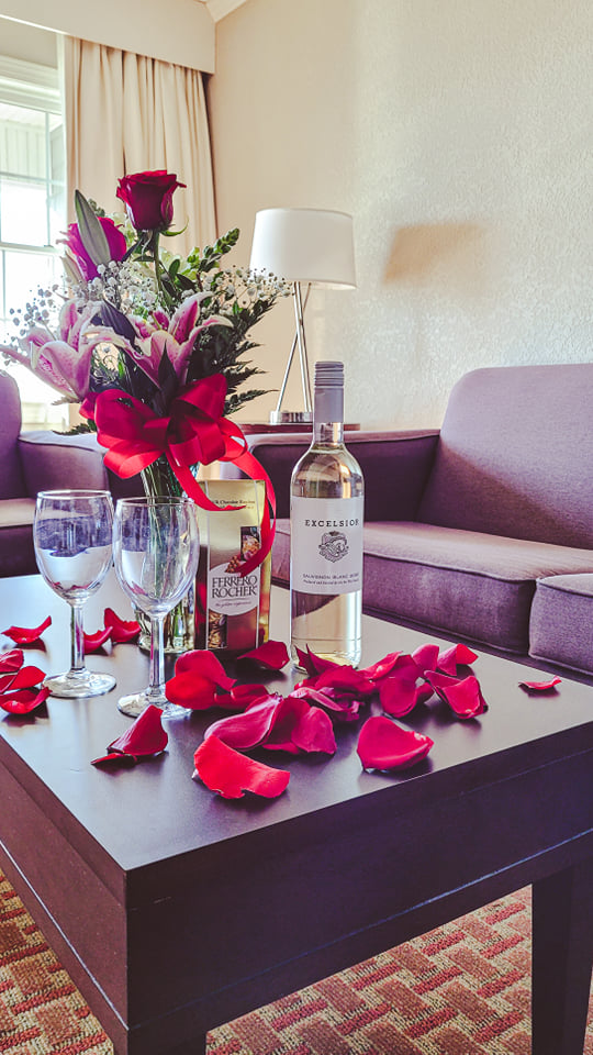 visitesva's tweet photo. Your special someone deserves the best. Treat them to an Island getaway with the Chincoteague Comfort Suites! #virginia #comfortsuites #chincoteague #valentiesday #vacation https://t.co/lqhszOIzmO