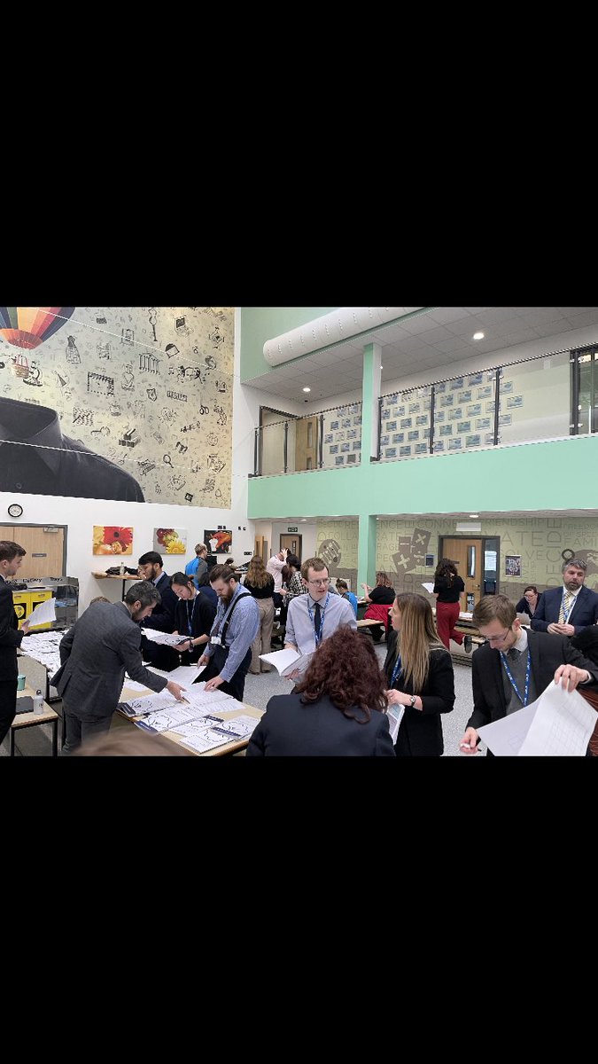 googoorb's tweet image. Sharing best book practice. The great staff at CVA reflecting and reviewing how our students demonstrate their knowledge. #ActiveBookLook #ReflectiveConversations @CastleviewUl