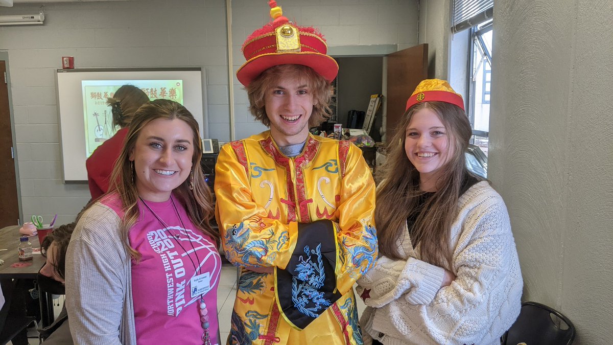 nhs_dotson's tweet photo. Happy Chinese New year, International Club! Xin Nián Kuài Lè!
#nhslions https://t.co/XFkZhDK396