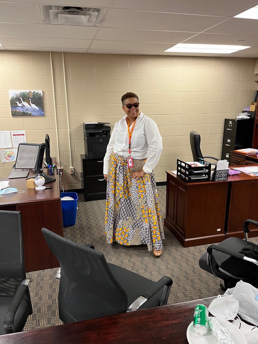 Celebrating National School Counselor Week!!
Manor Senior High School- Nykki Williams.