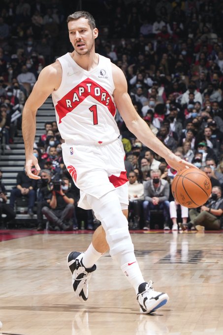 RT @NBAonTNT: The Raptors are trading Goran Dragic to the Spurs for Thaddeus Young, per @ShamsCharania. https://t.co/kGg93q3IlI